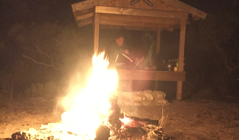 Swag camping with the Nullarbor travelers