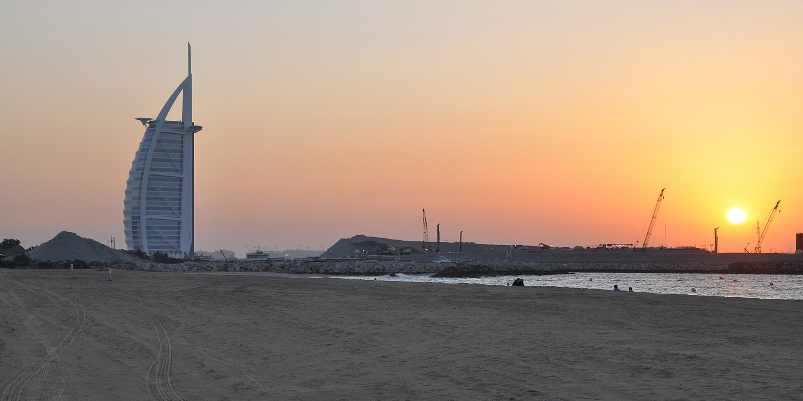 5 Things To Know Before Working In Dubai | GoAbroad.com