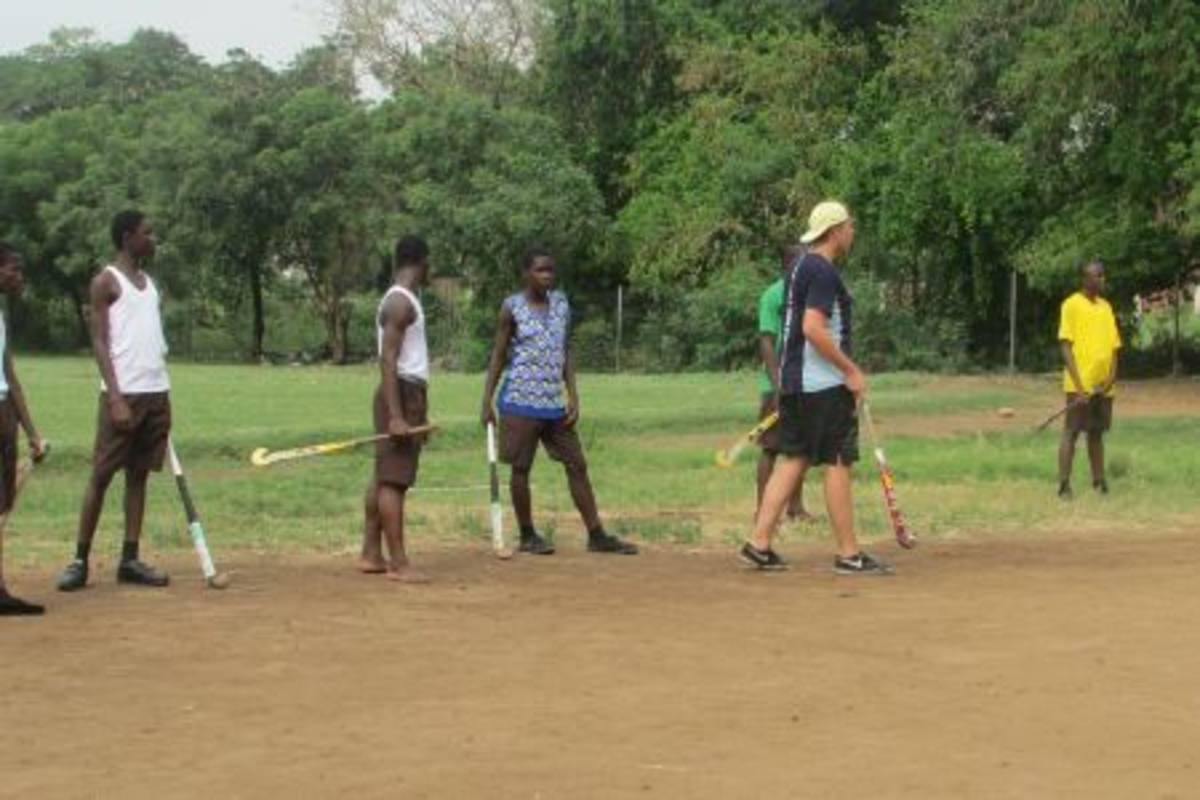 volunteer coaching hockey