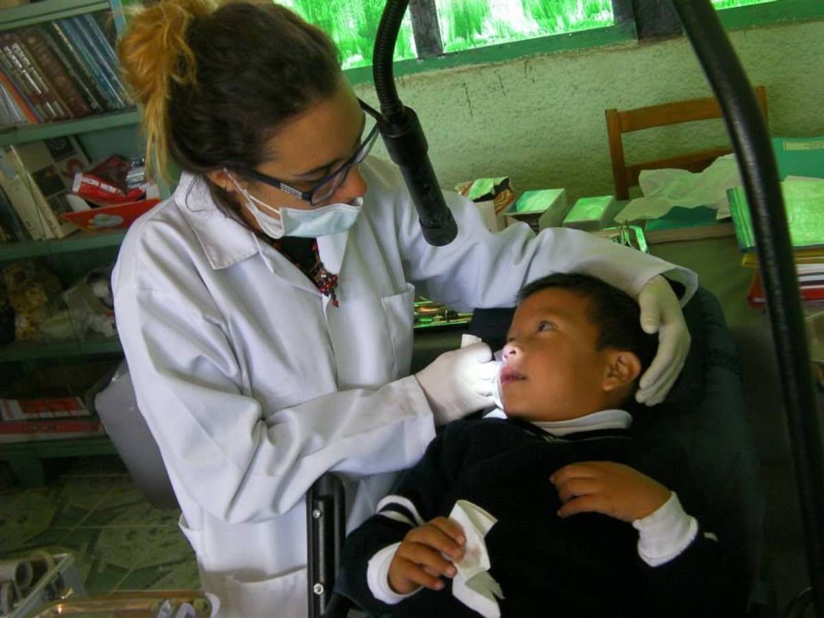 Dentist volunteer