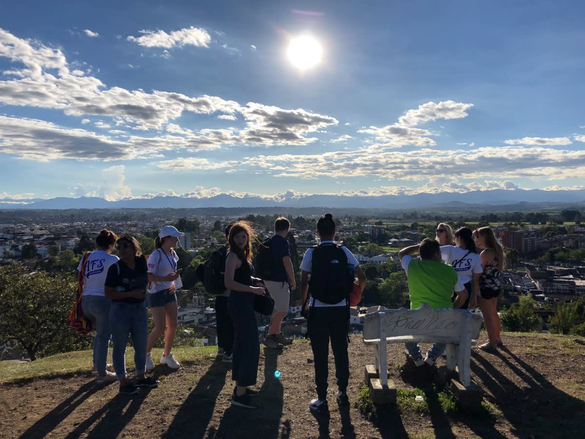 exchange students enjoying their time in nature in Colombia