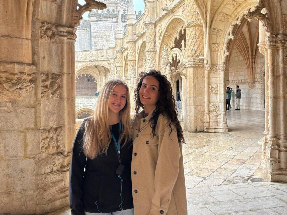 Friends in Lisbon