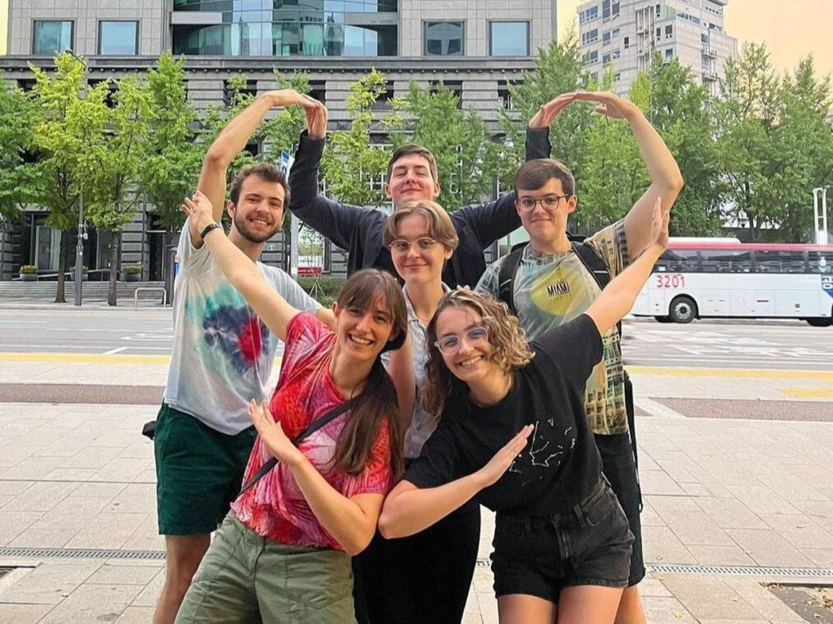 Friends in Seoul