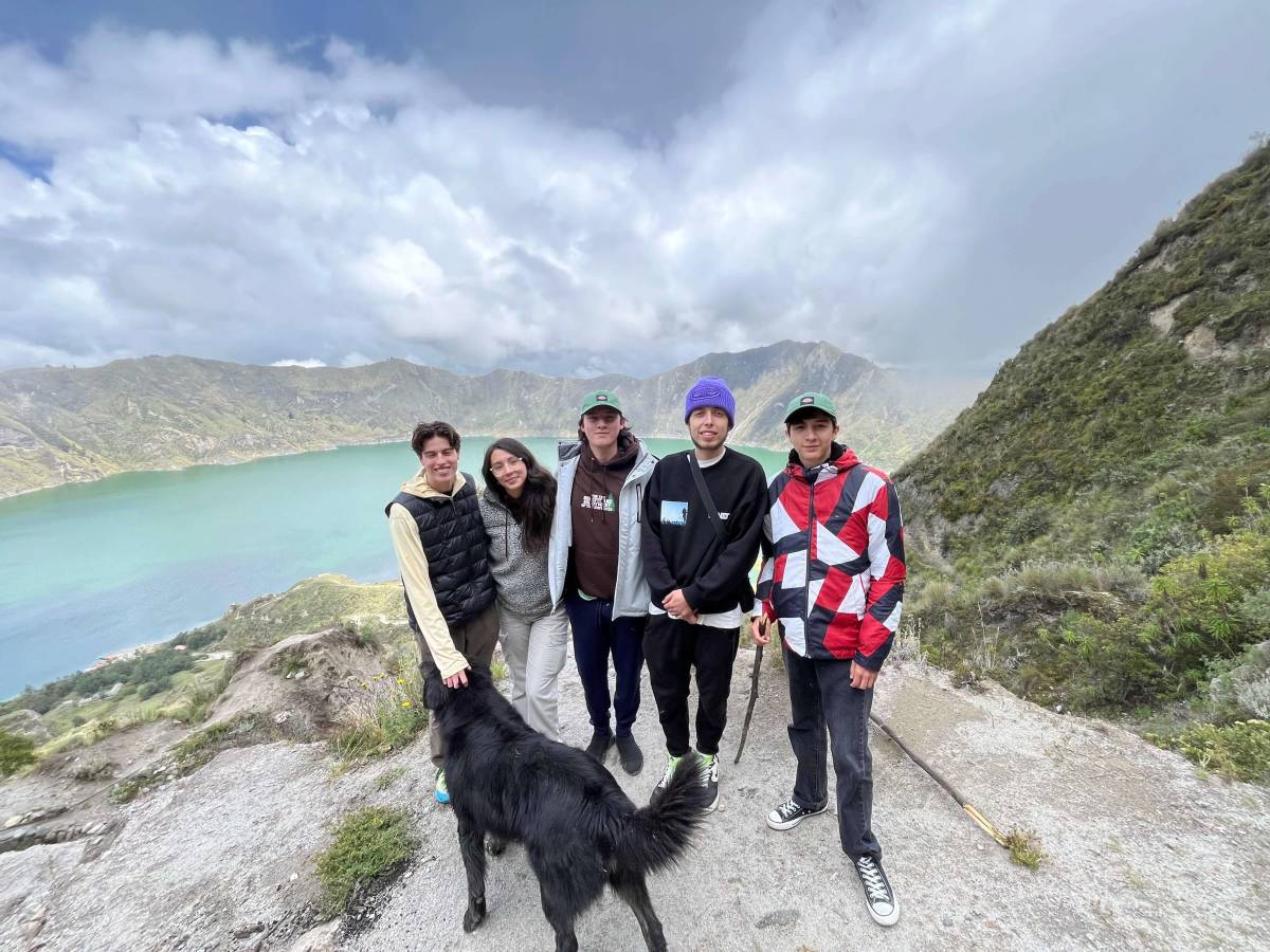 Intern with friends in Chile