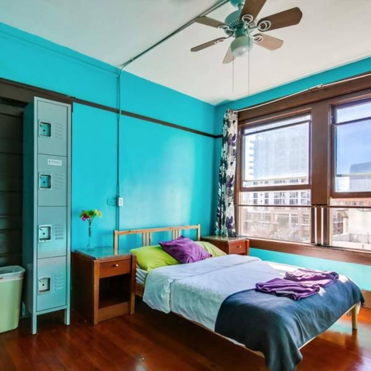 Private room upgrade option for IVHQ volunteers in San Diego