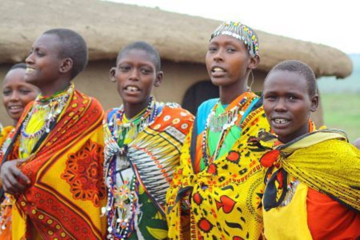 Kenyan people wearing colorful costumes