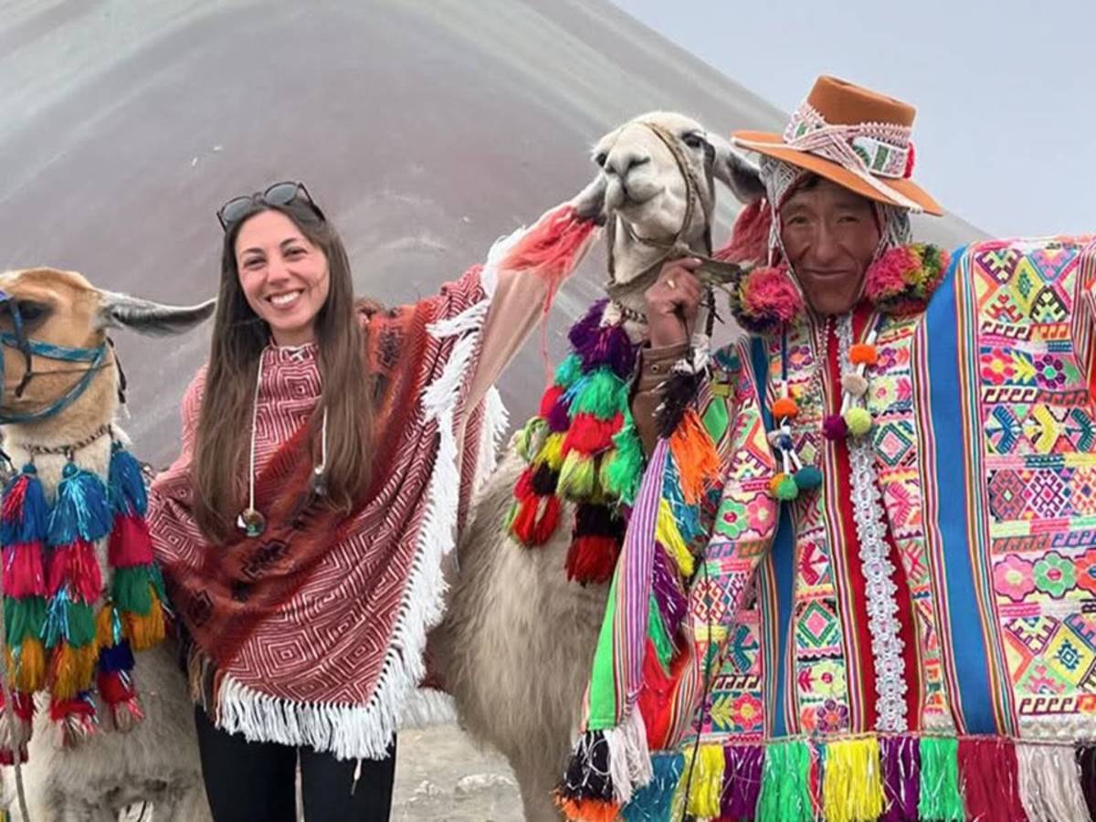 Maximo Nivel Gap Year program participant in Peru