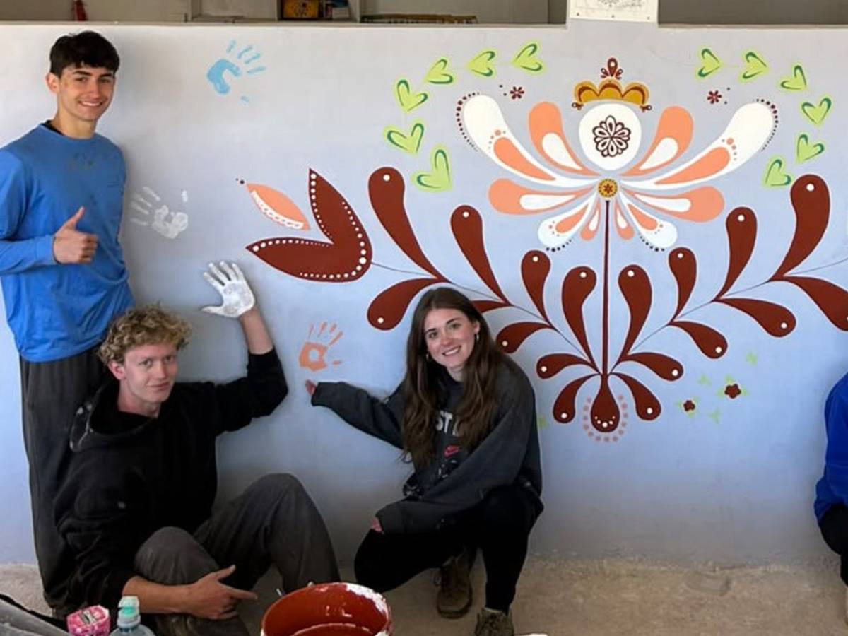 Maximo Nivel Gap Year program participants in Peru