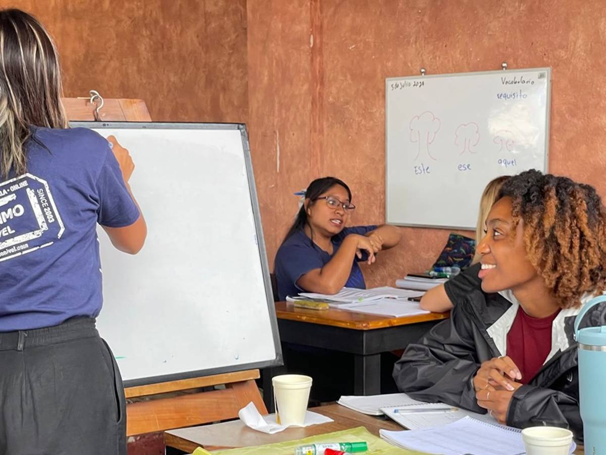 Maximo Nivel Spanish Immersion program
