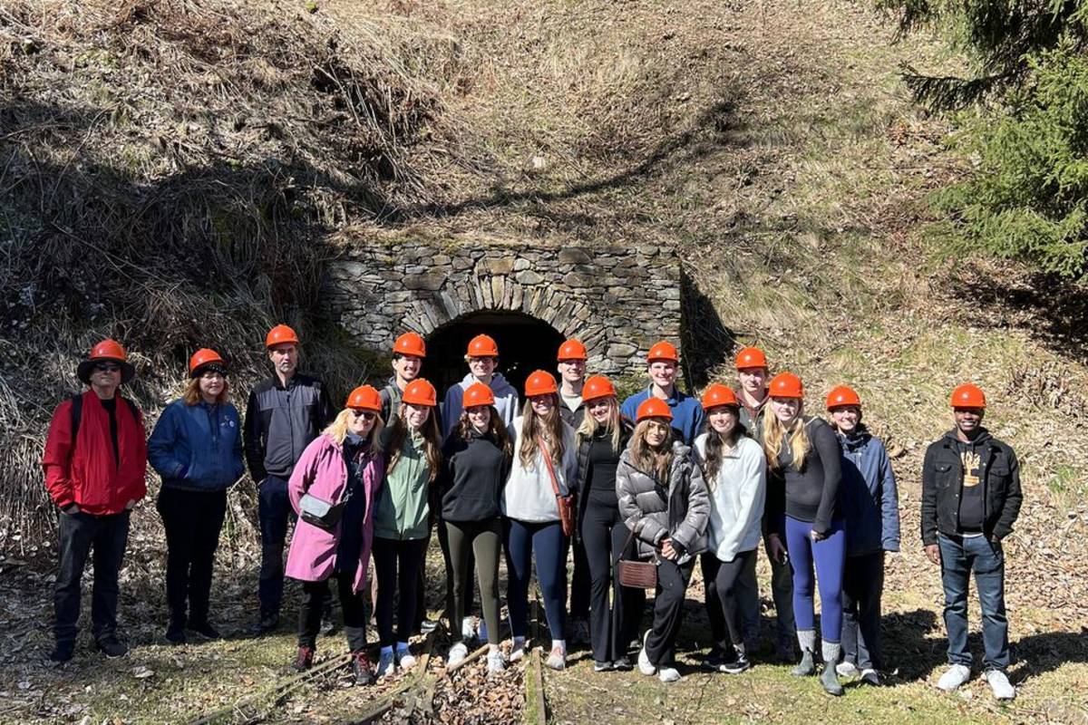 Mine entrance student group Prague