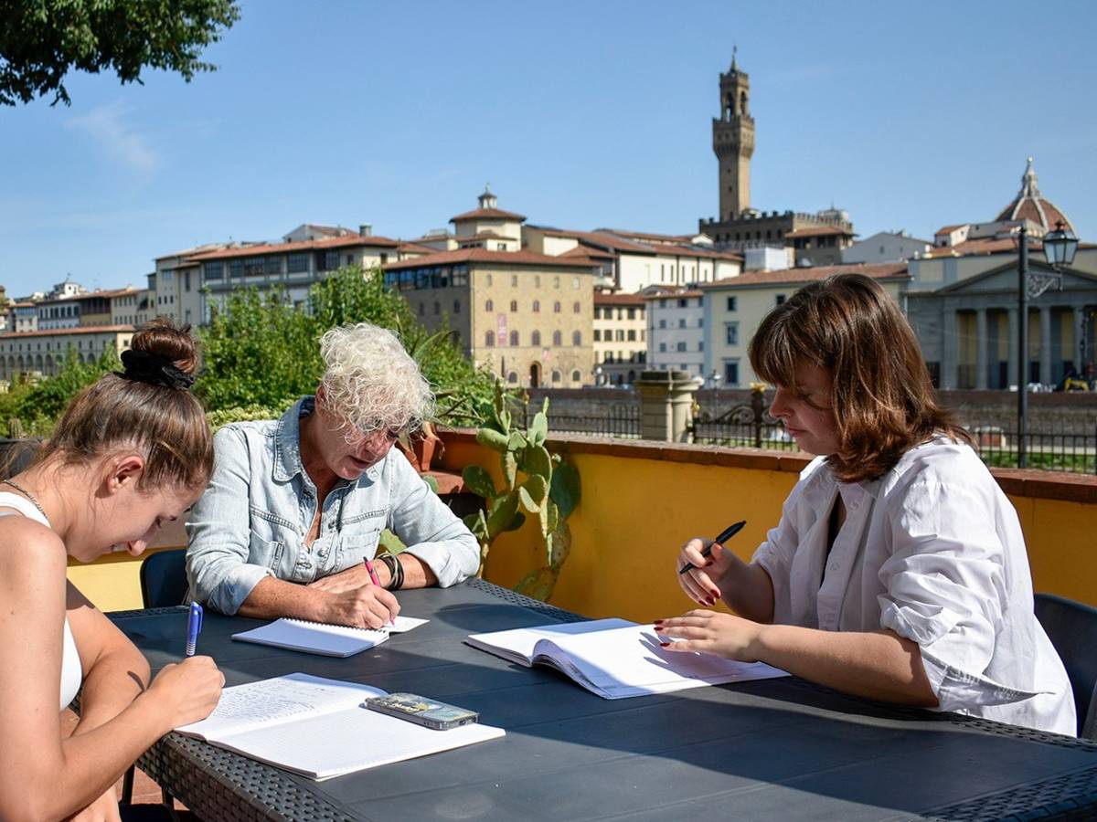 Outdoor Italian brainstorming