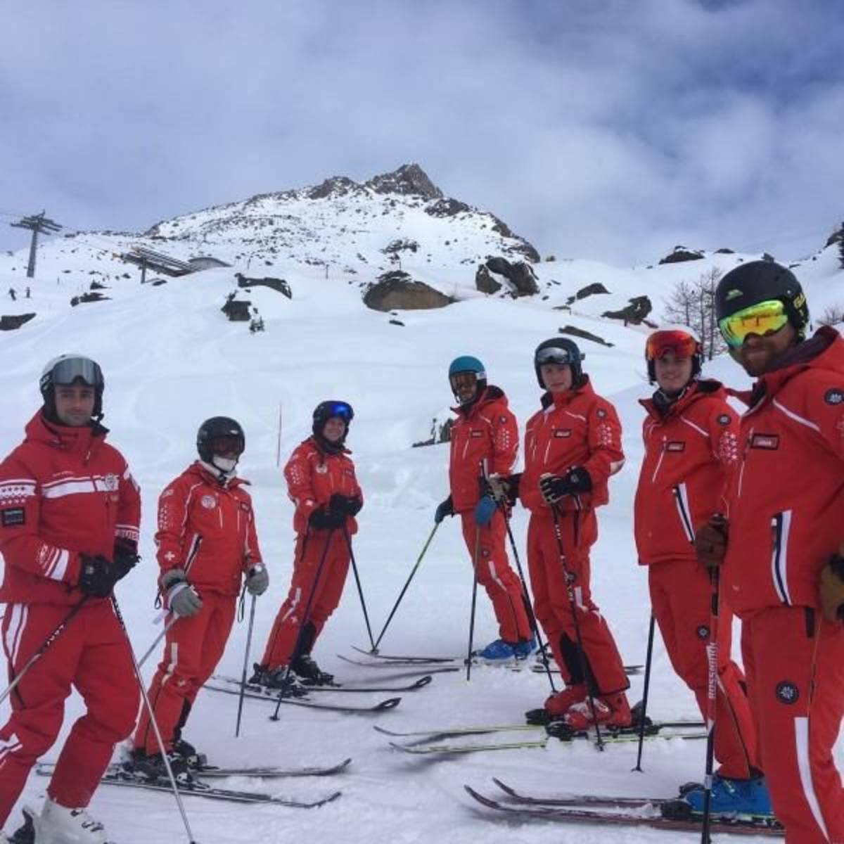 Switzerland ski instructors