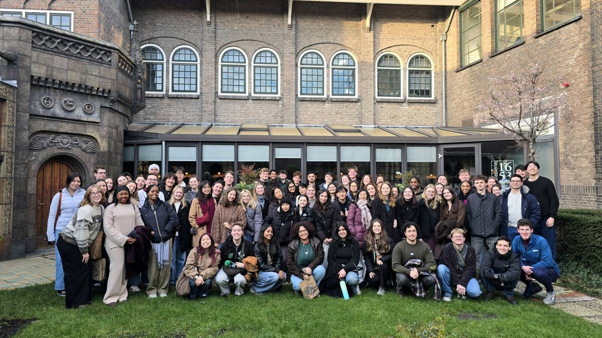 Students in Delft during our Dutch Discovery Trip