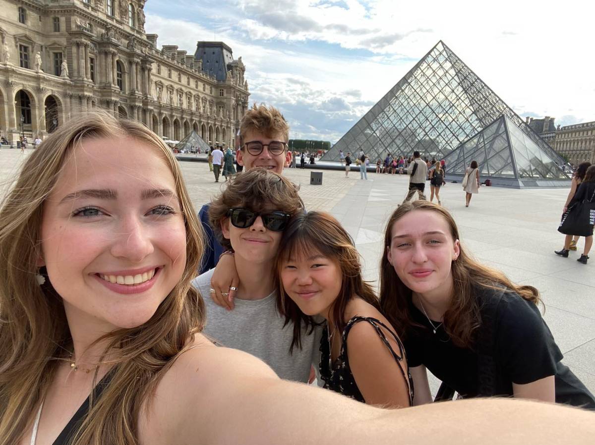 Students in front of the Louvre