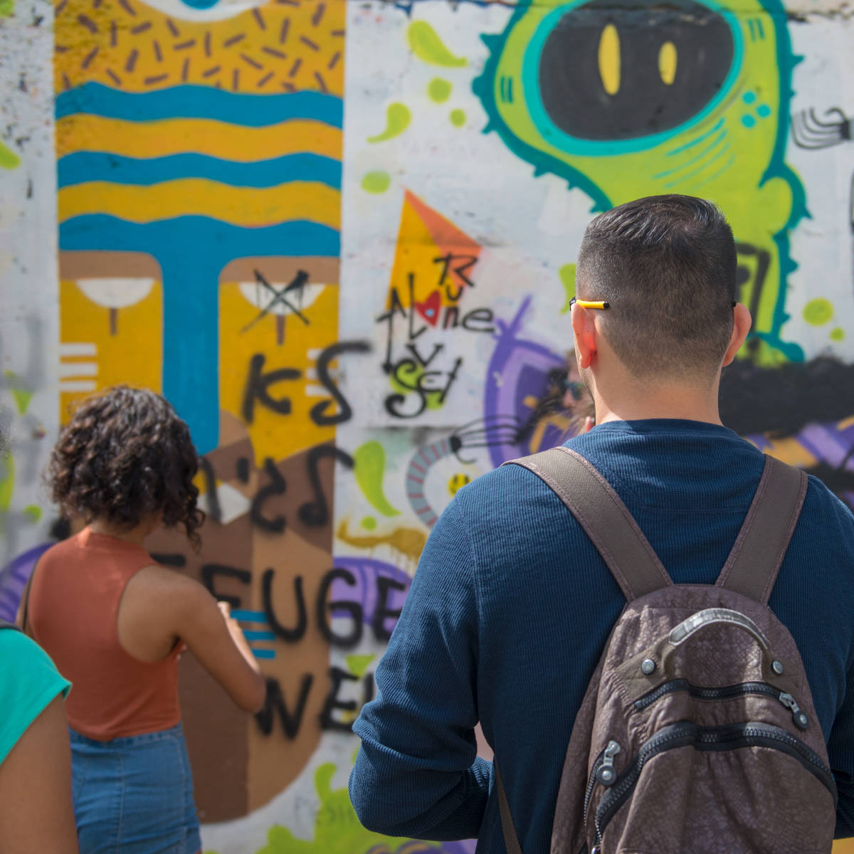 Students walk around Tel Aviv.