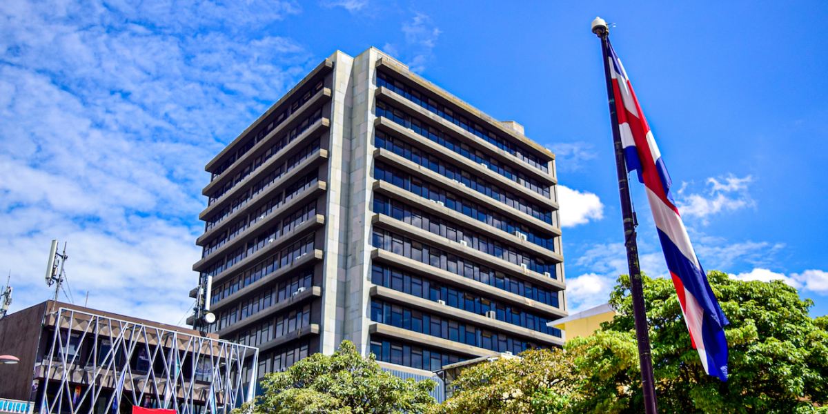 Study Abroad in Costa Rica (Universidad LCI Veritas)