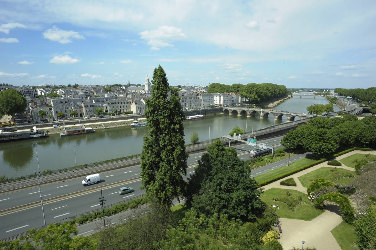 Study French Abroad (Universit Catholique de lOuest)