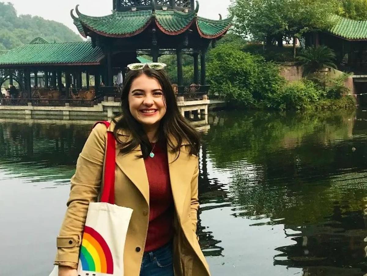 Teacher travelling in China TEFL
