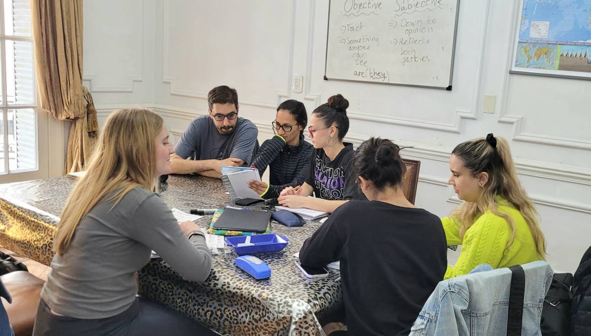 teaching English to native Spanish speakers from Argentina and Latin America