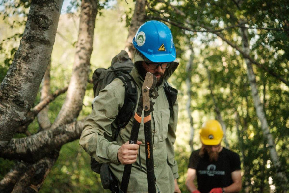 Trailbuilding