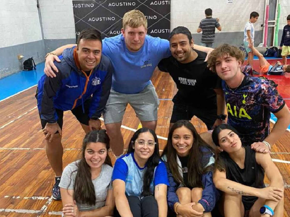 volunteer in the sports project