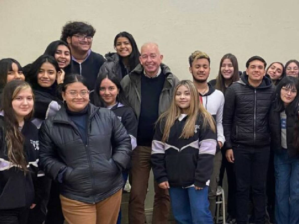 Volunteer teaching language in Cordoba, Argentina