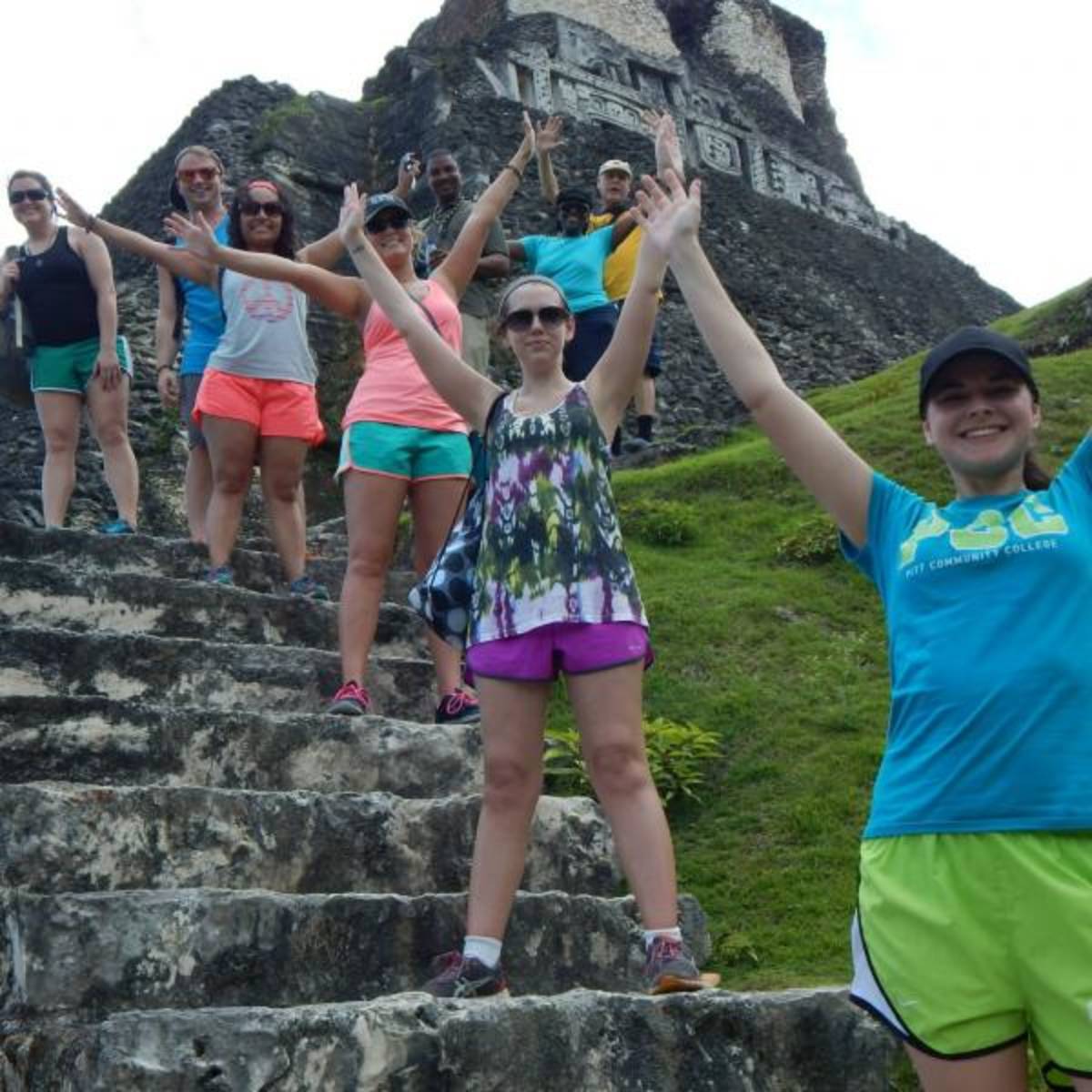 Service learning project wraps up in Benque Viejo at the House of Culture