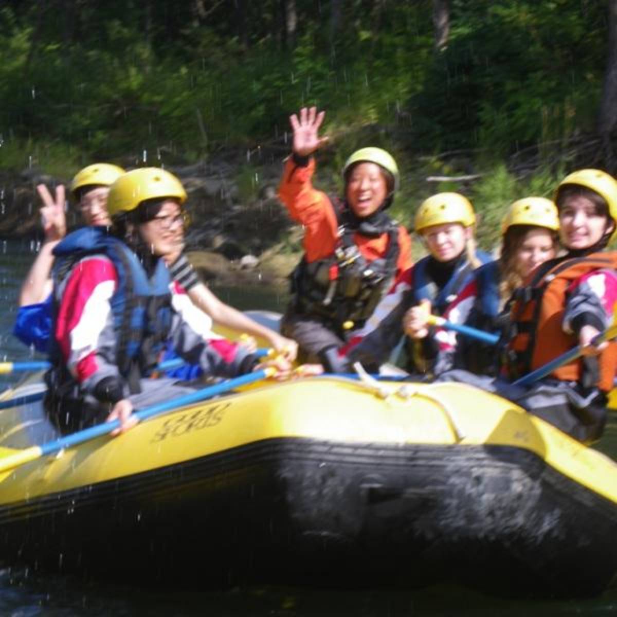 white water rafting in hokkaido