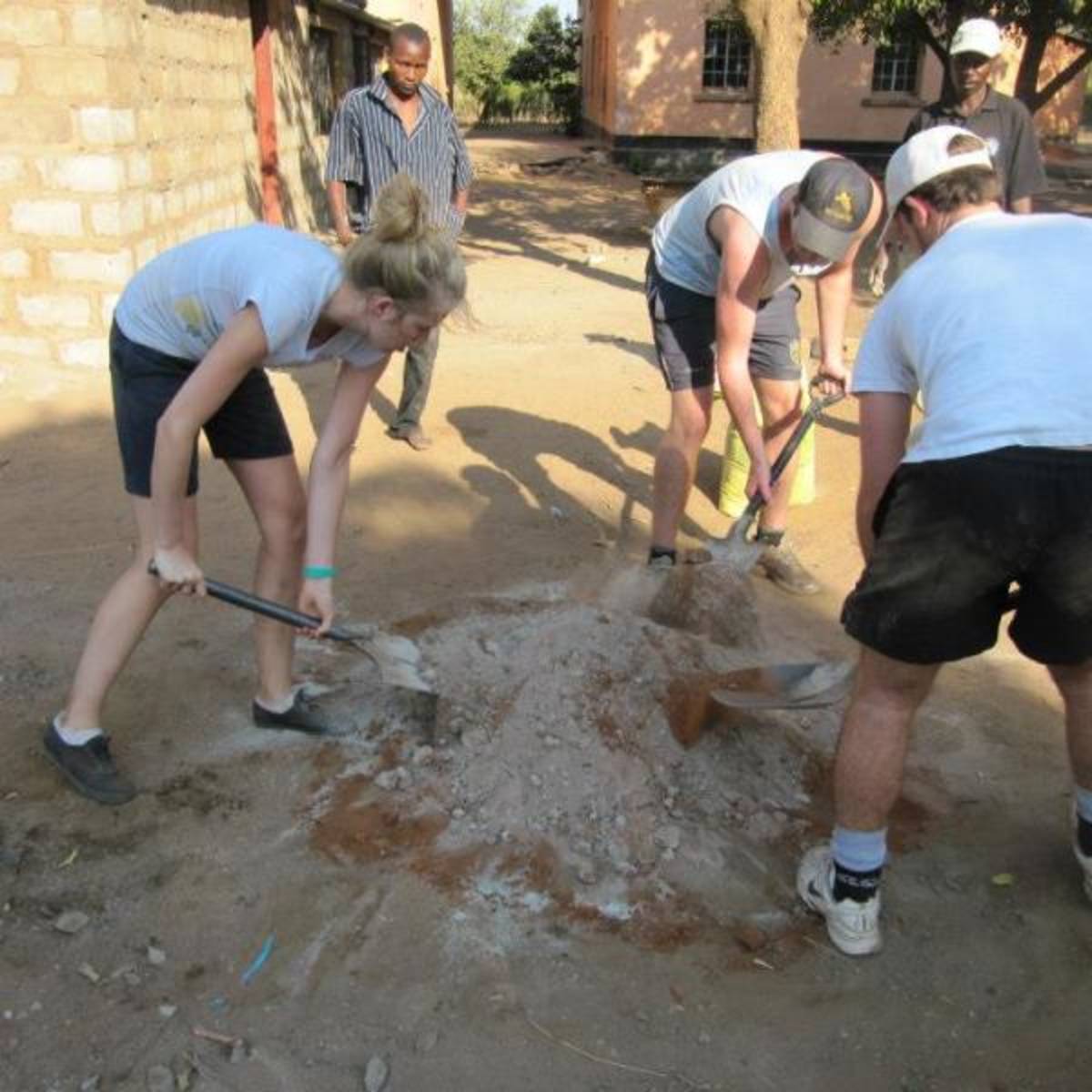 Waste Reduction & Ecobricking Volunteering in Zambia — photo 2