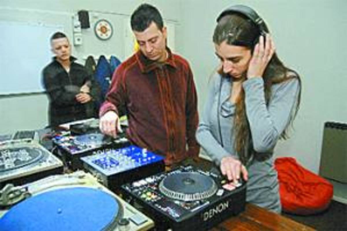 Mente Argentina: DJ Program (+Optional Spanish Classes) — photo 5