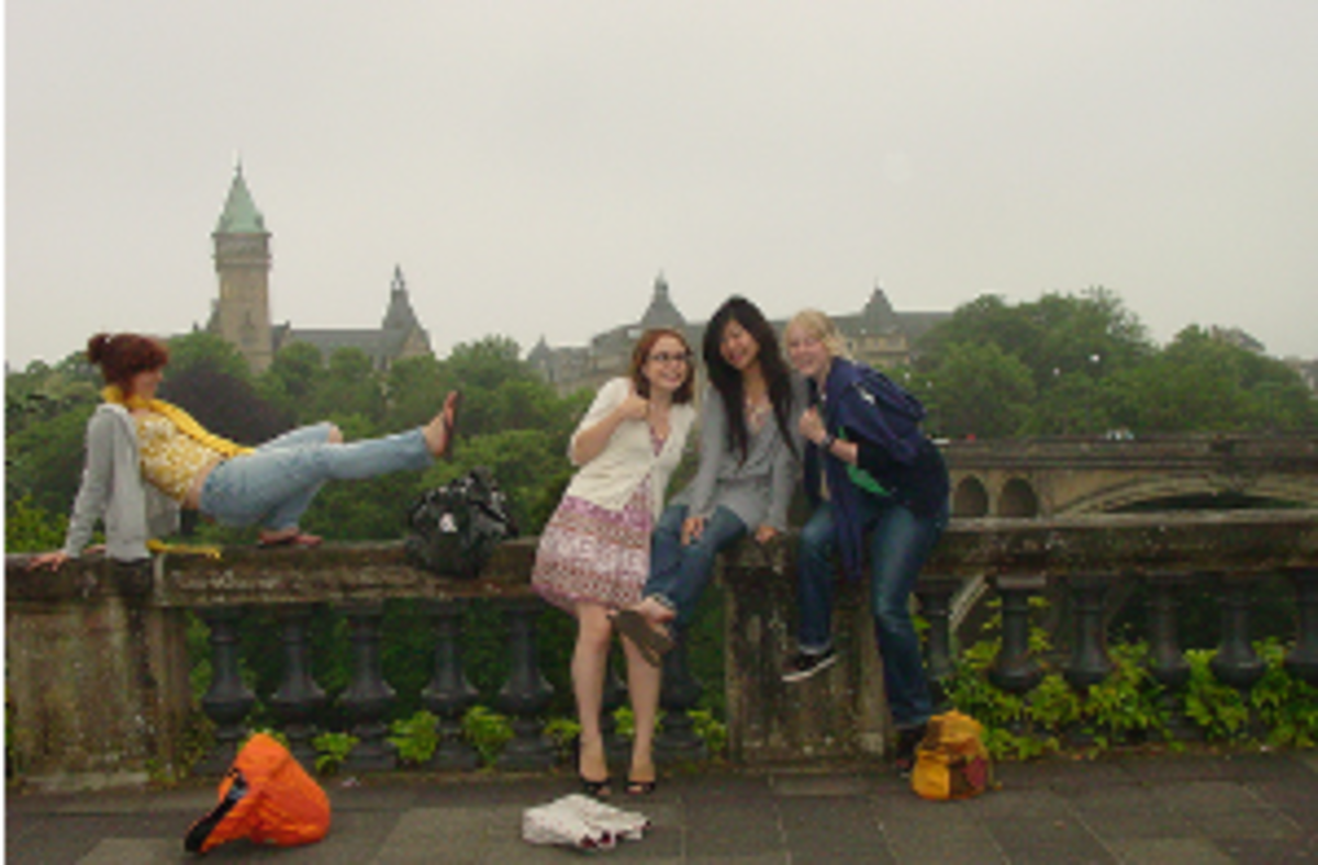 International students touring Belgium