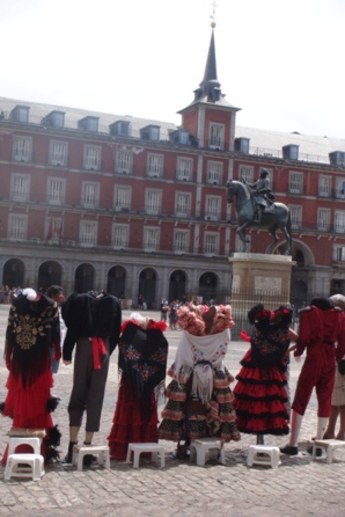 Business Internships in Madrid with Adelante Abroad — photo 2