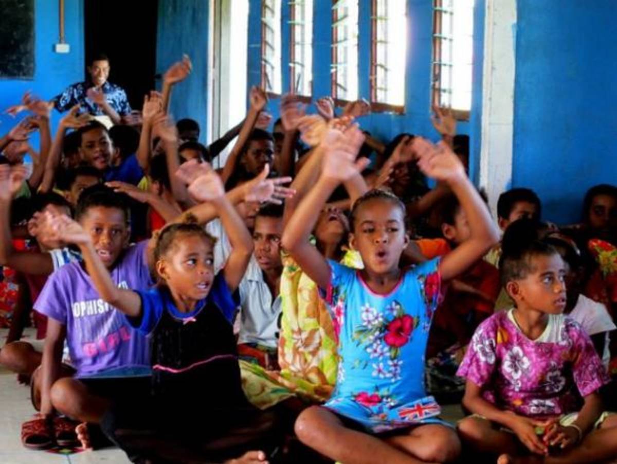 Fiji - Teaching Children of the Dawasamu Islands — photo 1