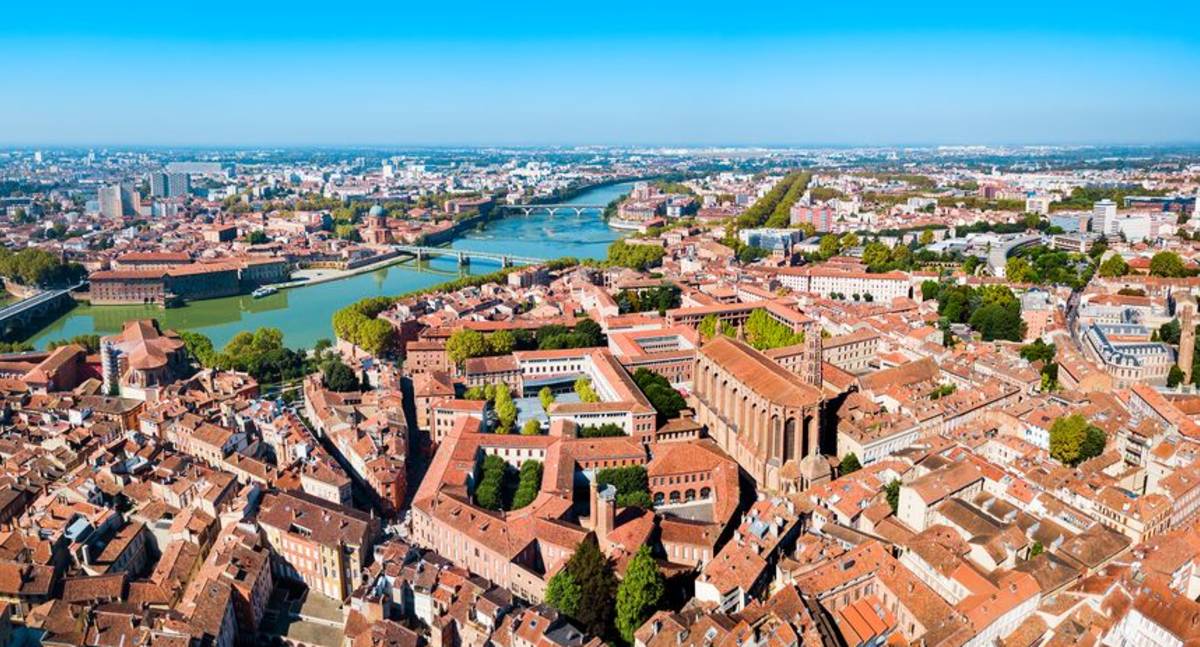 Aerial view of the city of Toulouse