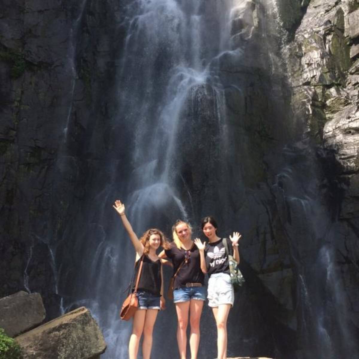 Au pairs are in Jinghang great canal