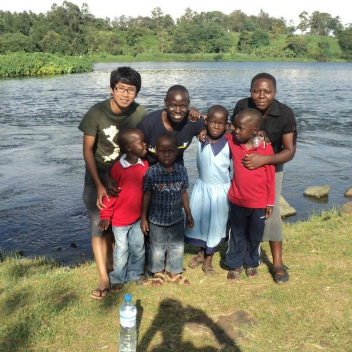 Working with Children in Uganda with Love Volunteers!