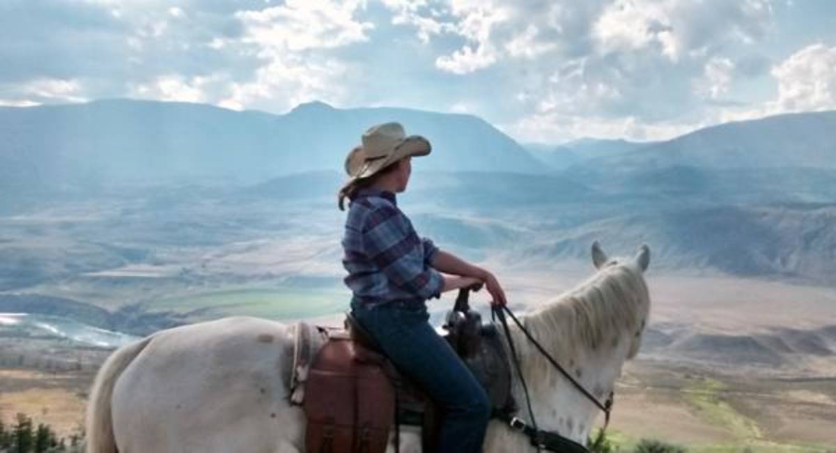 horseback riding in Canada