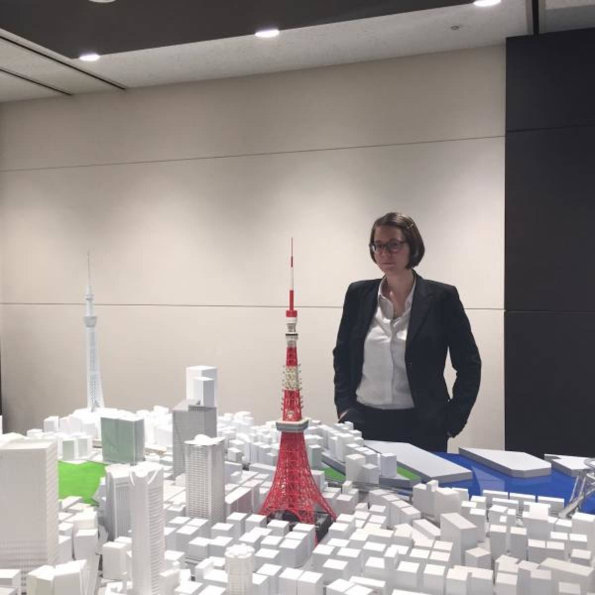 Caroline's internship in real estate in Japan