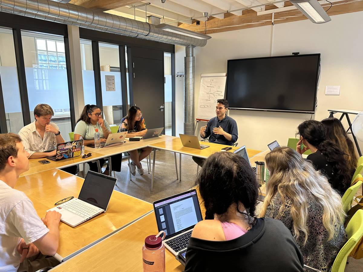 CES students and their professor during a European Public Health class