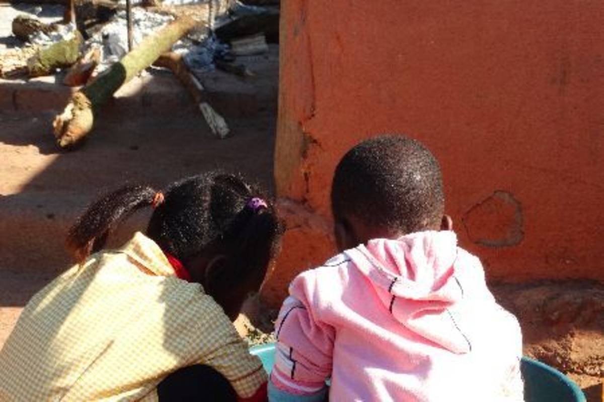children washing up