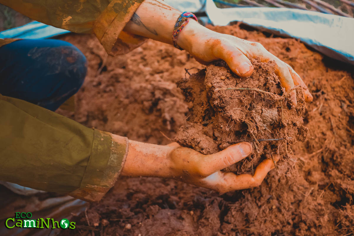 Cob - producing our own natural material for bioconstruction