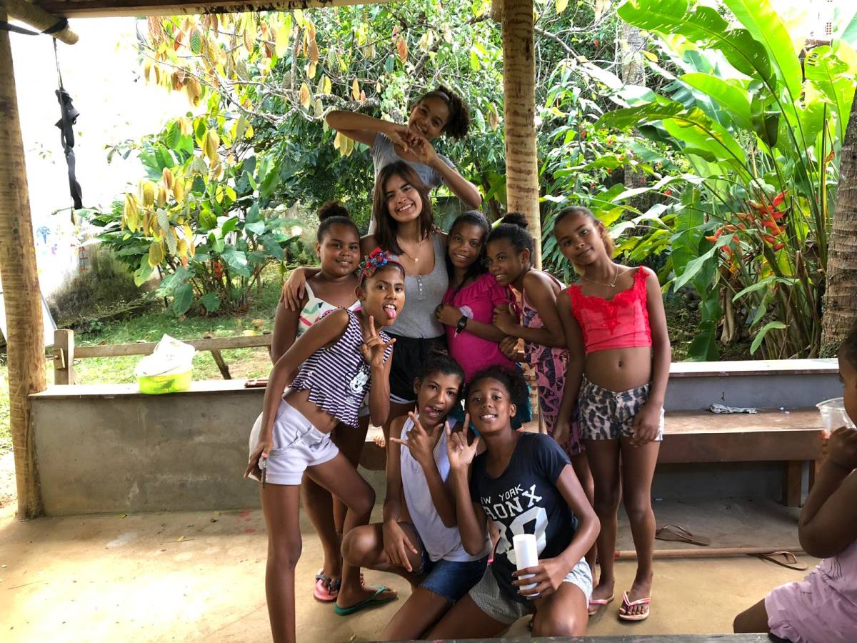 Community Development and Education Intern with young girls in Brazil