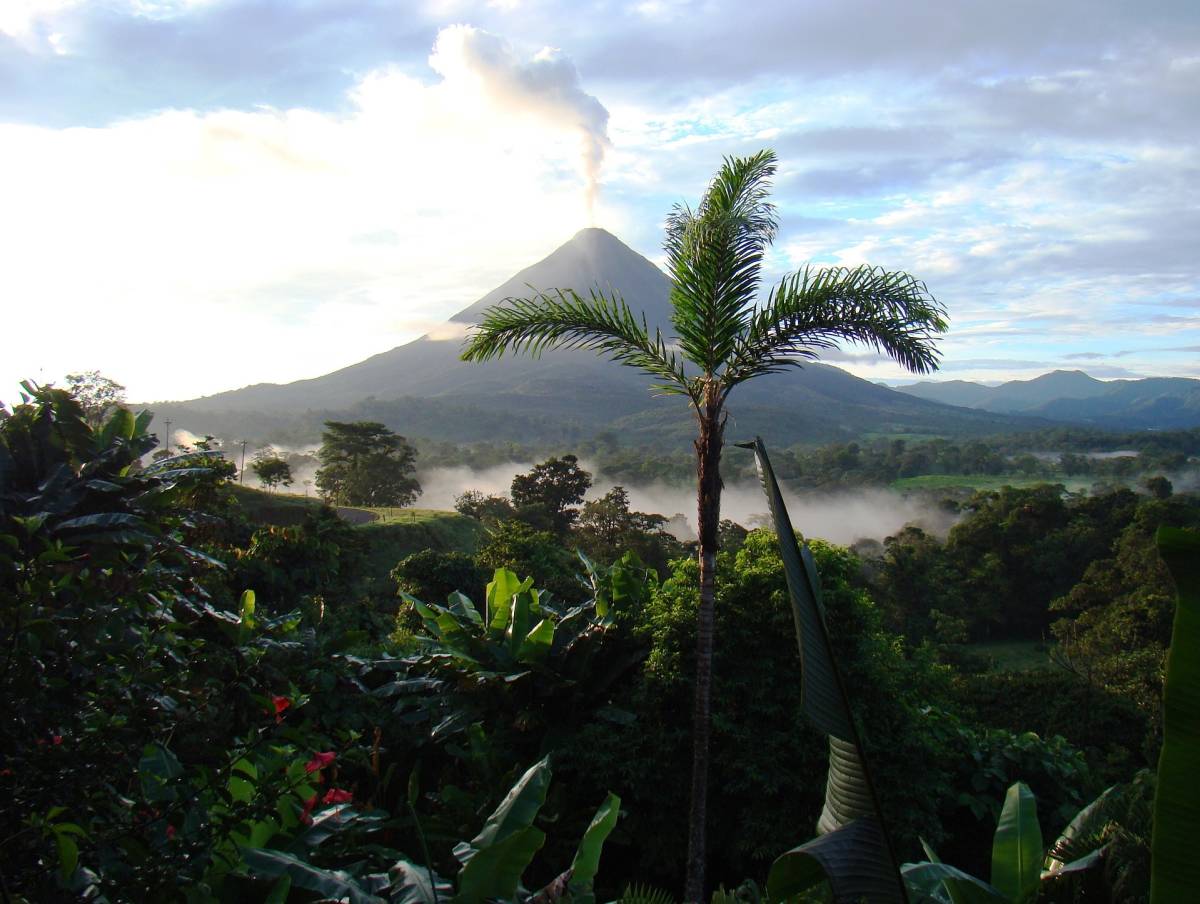 Costa Rica volcano