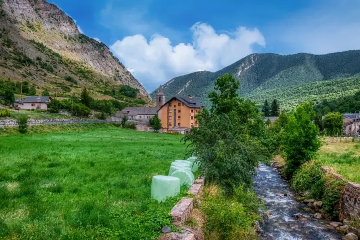 Countryside and river in Valencia