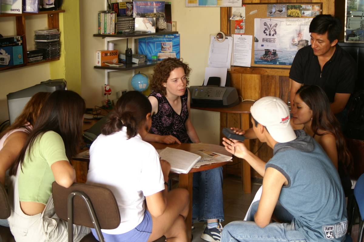 Digital marketing intern working on social media campaigns in Ecuador