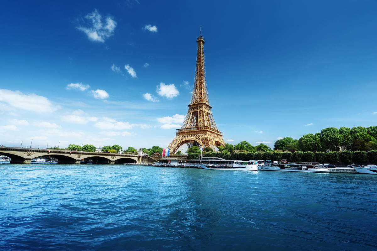 Eiffel Tower from the water