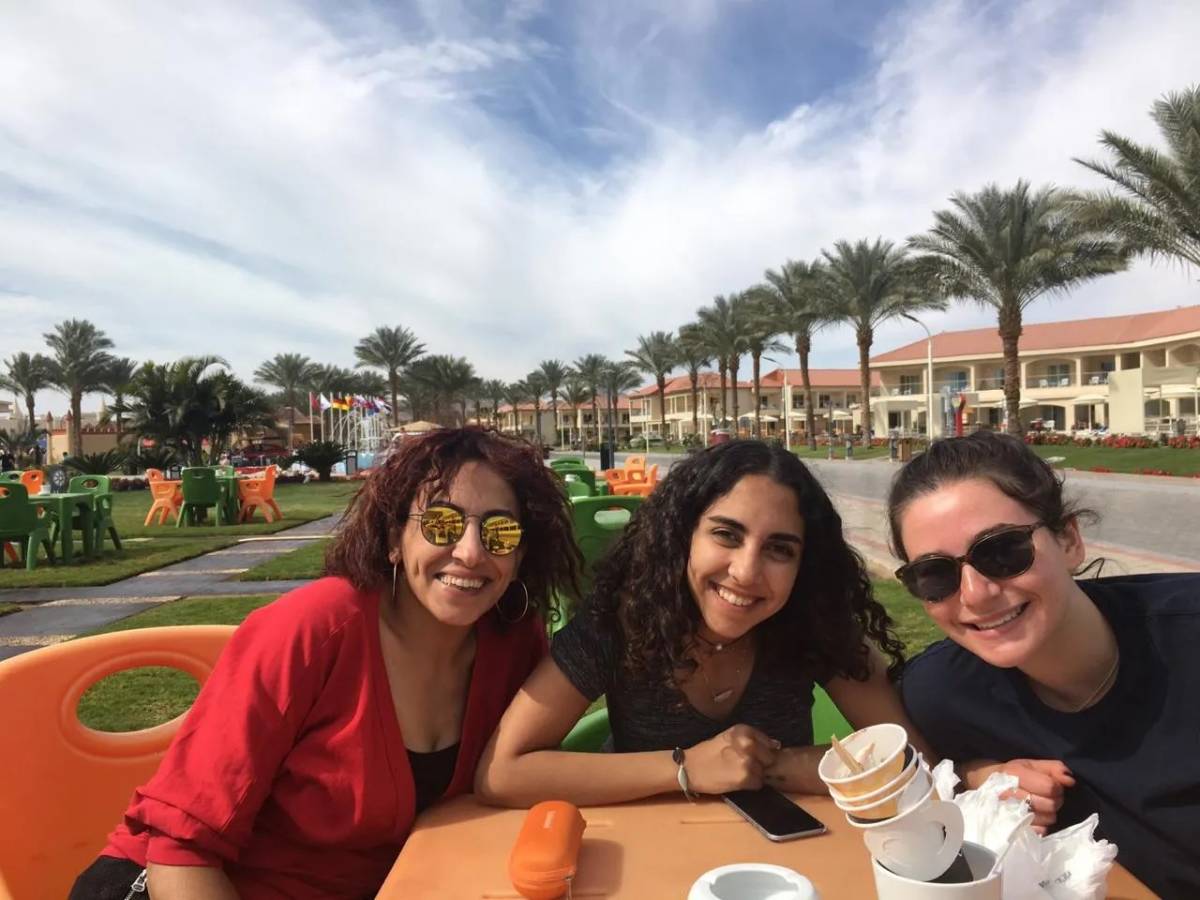 Exchange students enjoying lunch together during their time in Egypt
