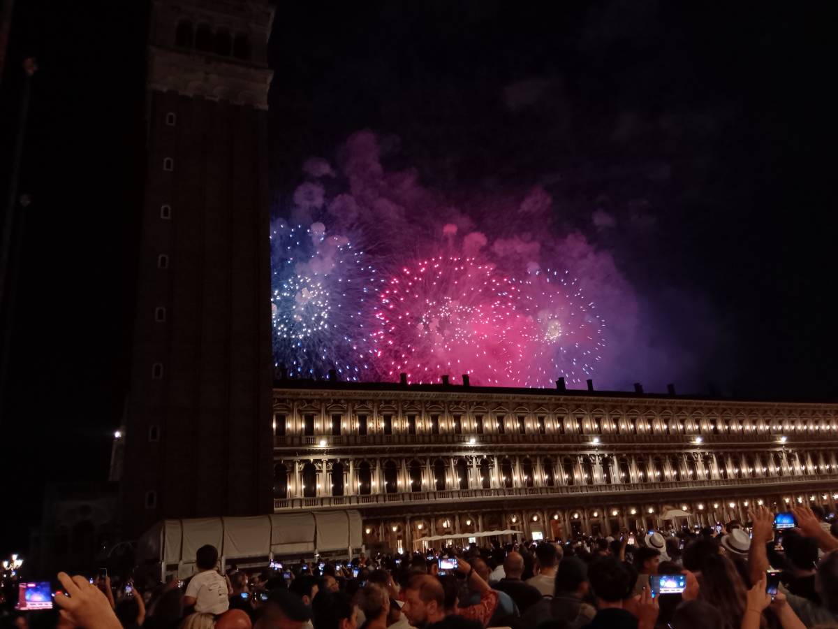 Fireworks Over the Vitorriano