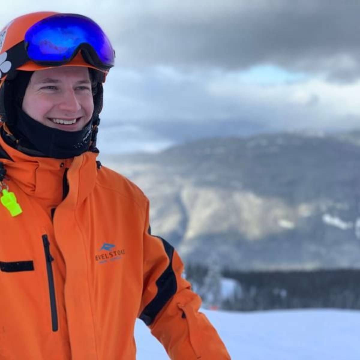 Ski instructor training in Canada