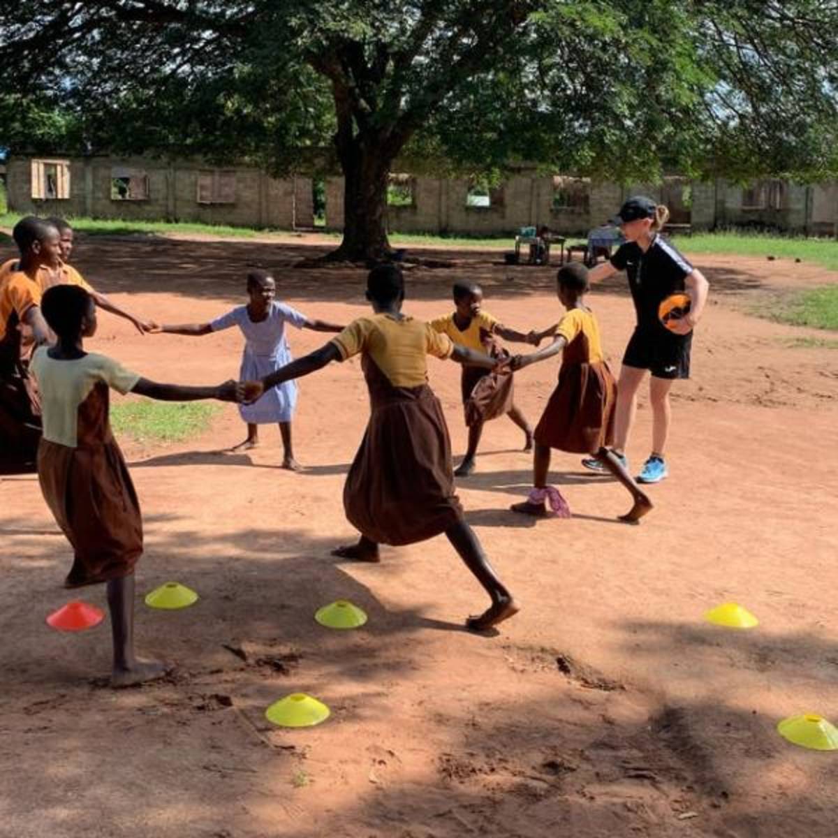 Volunteer in Ghana with IVHQ